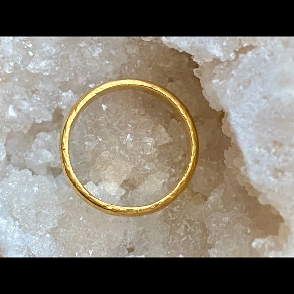 24k Hammered Gold Band Ring - Picture 2 of 5